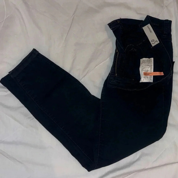 GARAGE BLACK SKINNY JEGGINGS - SIZE 5, GOOD CONDITION - Picture 2 of 4